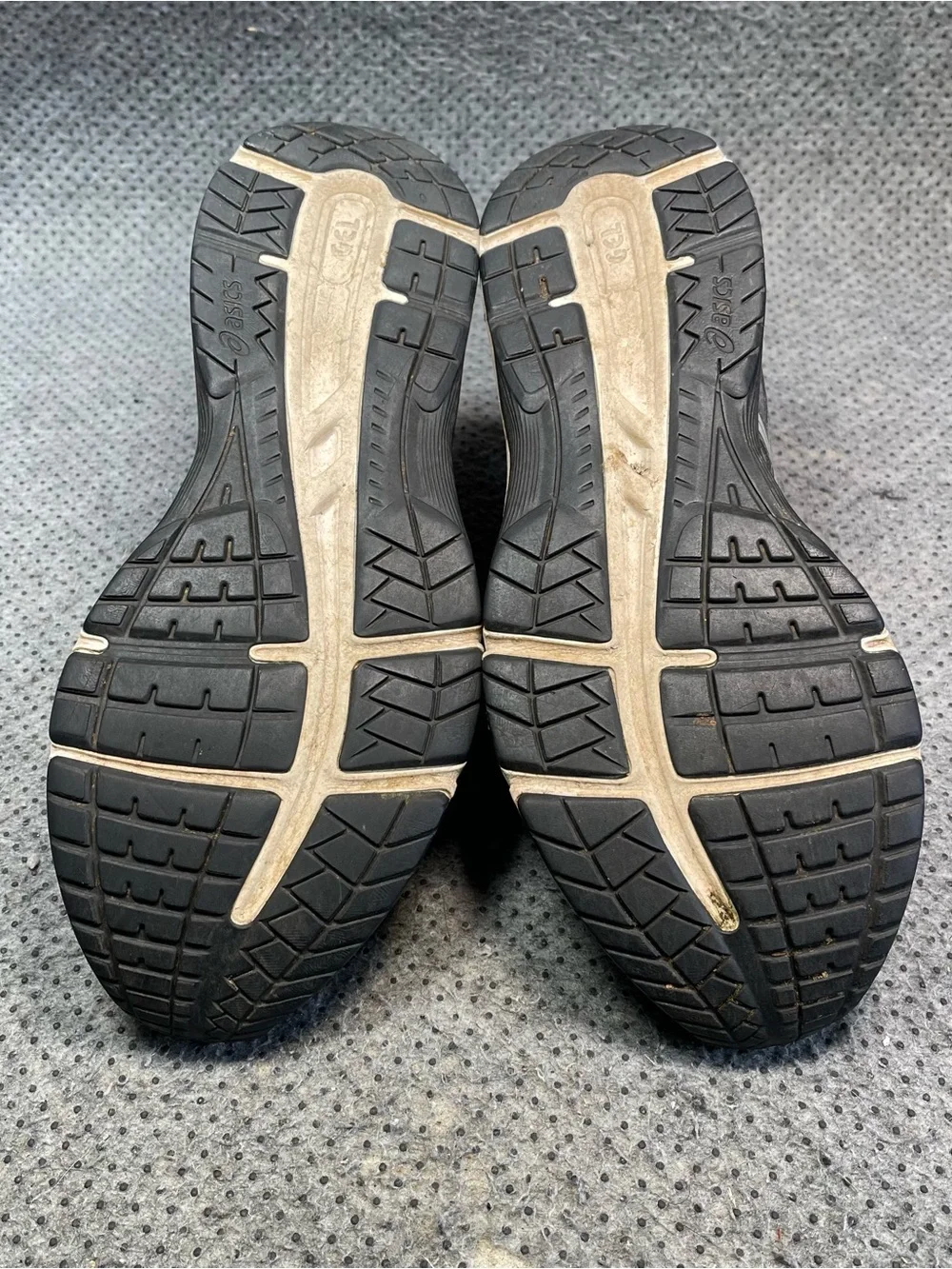 Asics gel contend